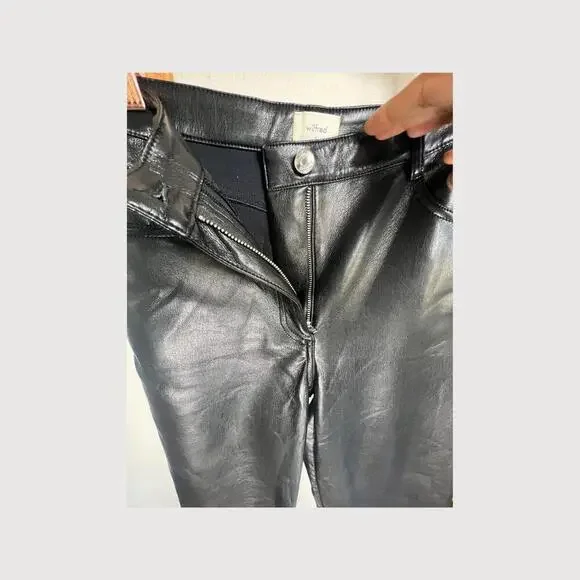 Aritzia Wilfred The Melina™ Pant High-Waisted Vegan Leather Straight Leg Pants - Picture 6 of 7